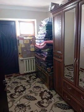 Срочно Продаётся Яккасарай 2/4/4 с мебелью техникой ремонт средний !