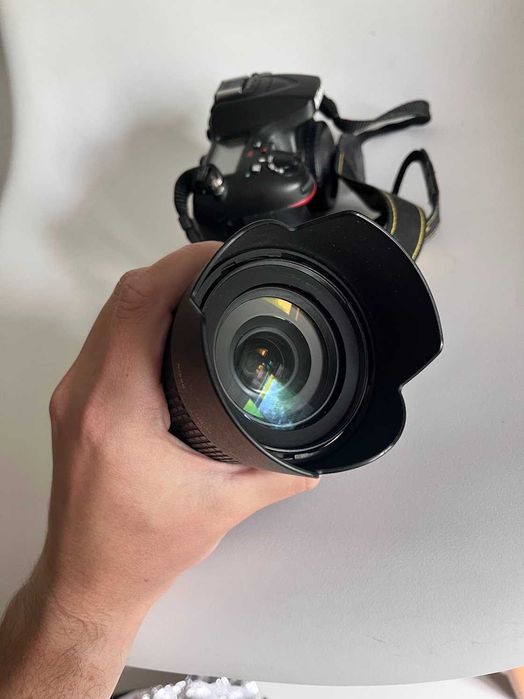 Nikon D7100 si Obiectiv 18-105mm VR doar 12.307 cadre ca nou