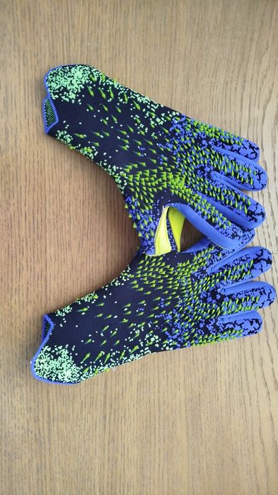 Вратарские перчатки Adidas Predator Freak URG 2.0 (Оригинал)