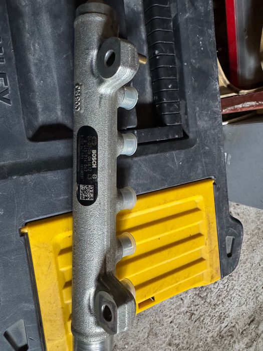 Горивна рейка (Common Rail) BOSCH

 0 445