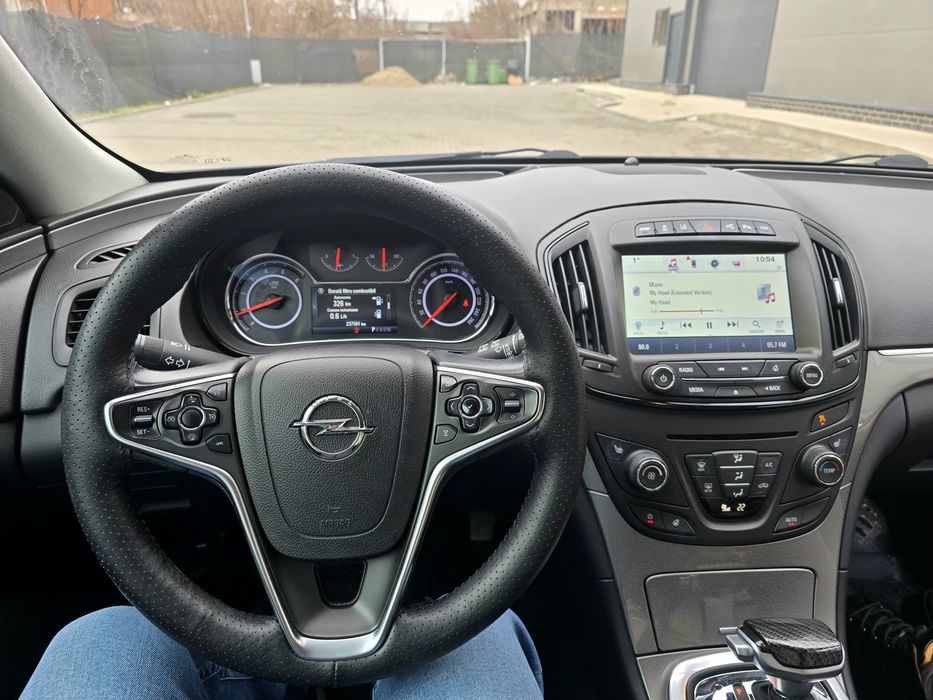 Opel Insignia Sports Tourer 4x4 Automat | Proprietar 4 ani | B20DTH | Fără investiții