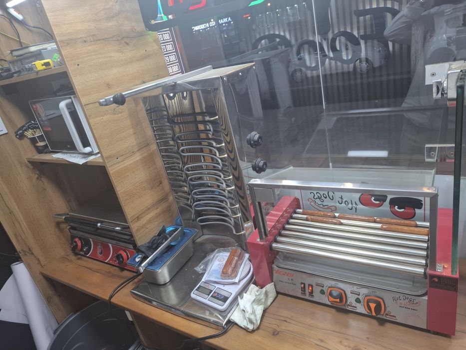 Продаётся или сдаётся в аренду готовый бизнес хот дог, лаваш, бургеры