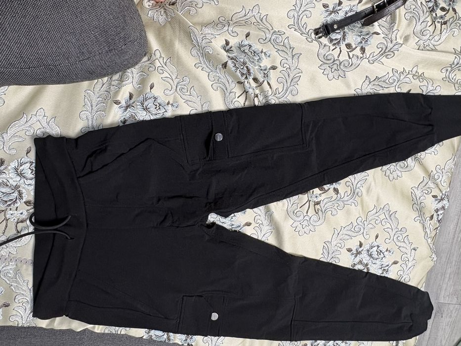 Pantaloni made by Society