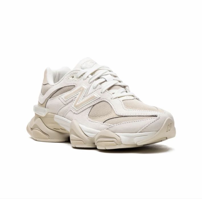 New Balance 9060 - Tan/Off White