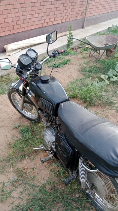 Продам мотоцикл Иж планета5