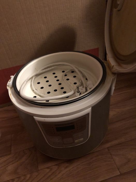 Продам мультиварку Редмонд