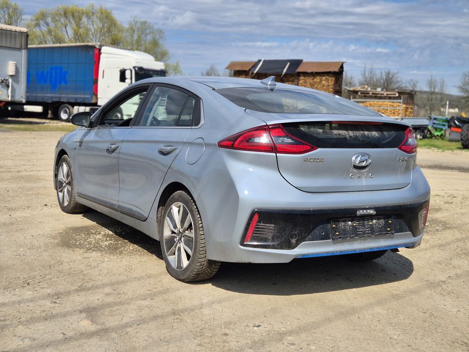 Hyundai Ioniq / 2019 / Hybrid / 1.6 gdi