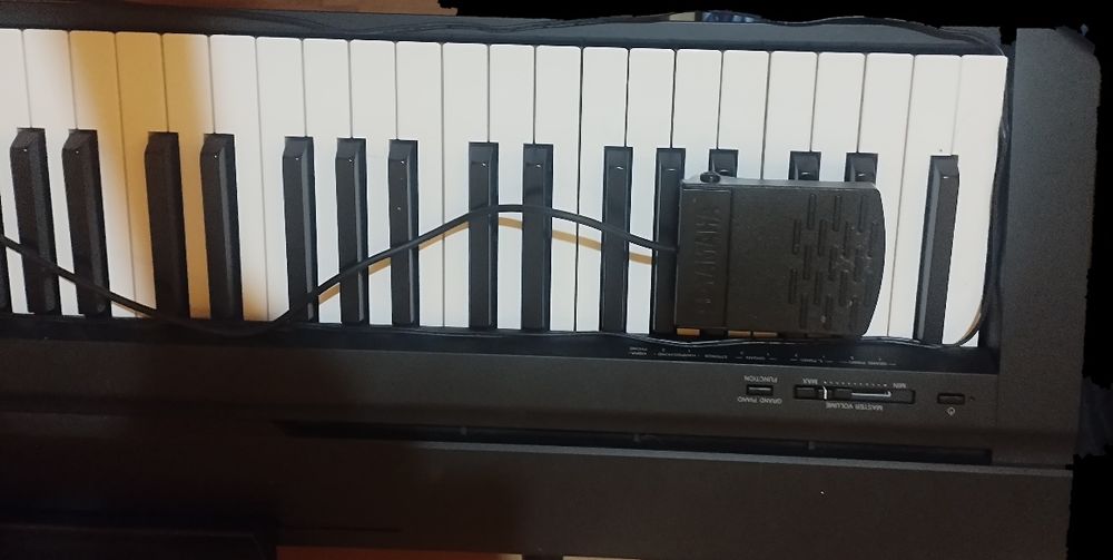 Pian Digital Yamaha P-45B+Suport+Pedala Sustain+Cablu USB pentru midi