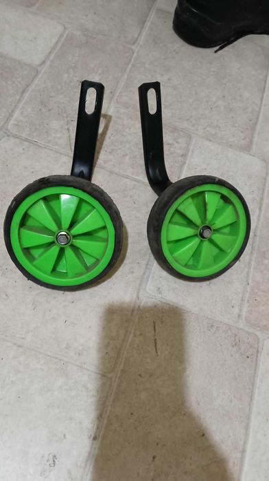 Детско колело с помощни колела