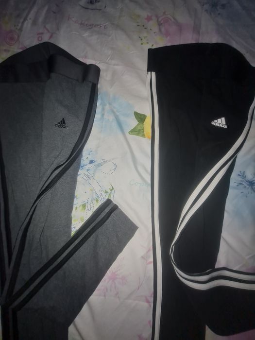 Haine  marimea S si pantaloni pt 13-14 ani. Pt comenzi modific pretul.