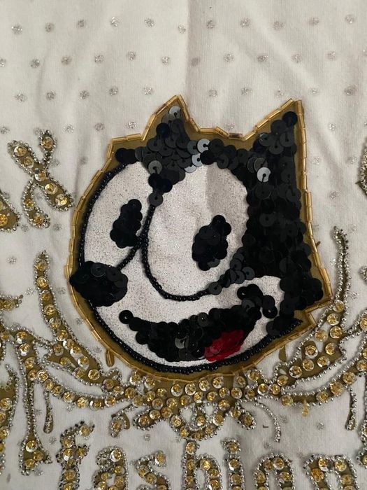 Суичър Бял с Декоративни Нашивки с Пайети