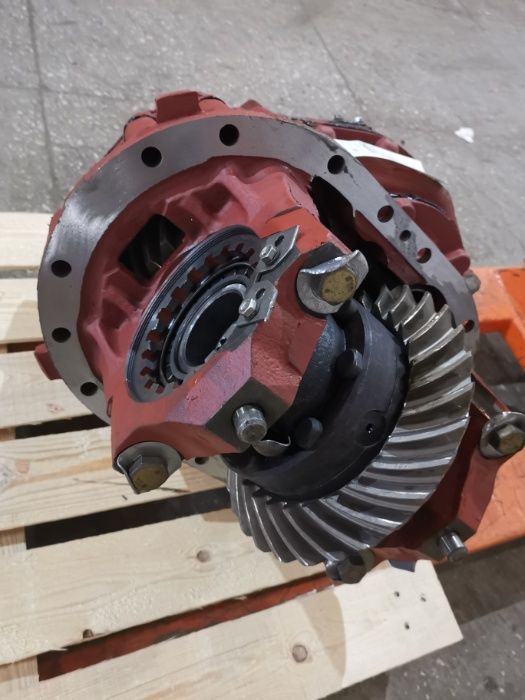 Редуктор среднего моста МАЗ 29х23