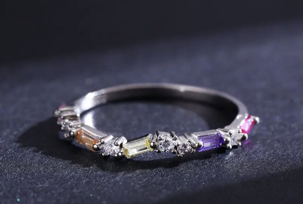 Многоцветное кольцо из серебра! kumush uzuk! Skidka!