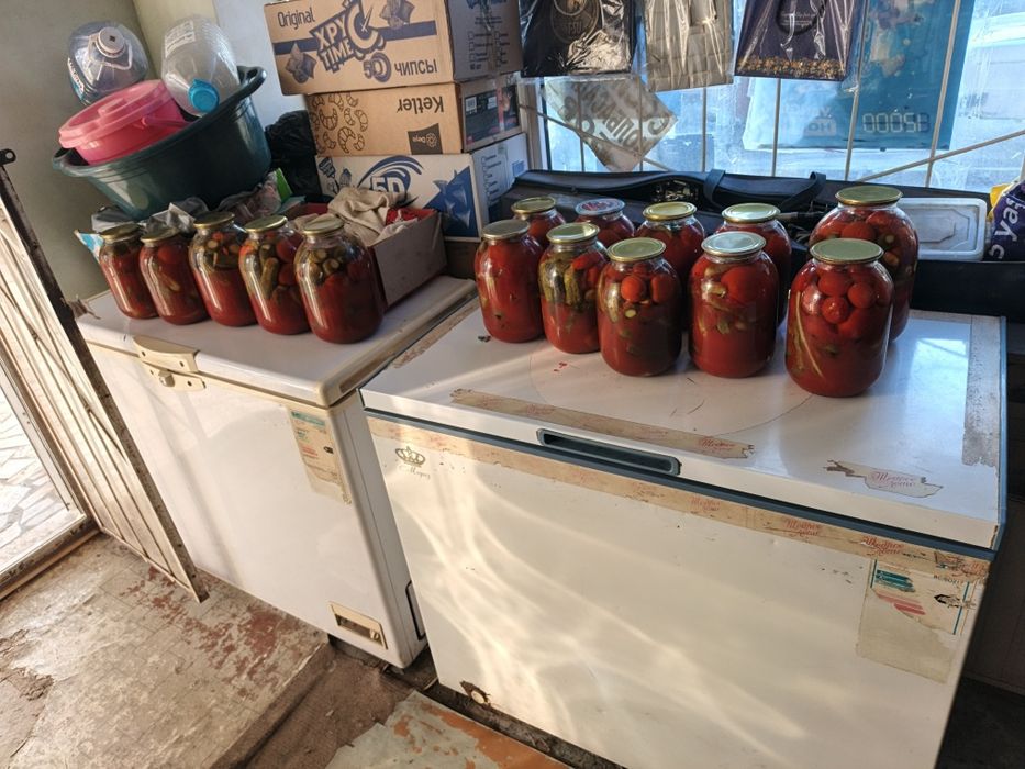 3 та холодильник сотилади