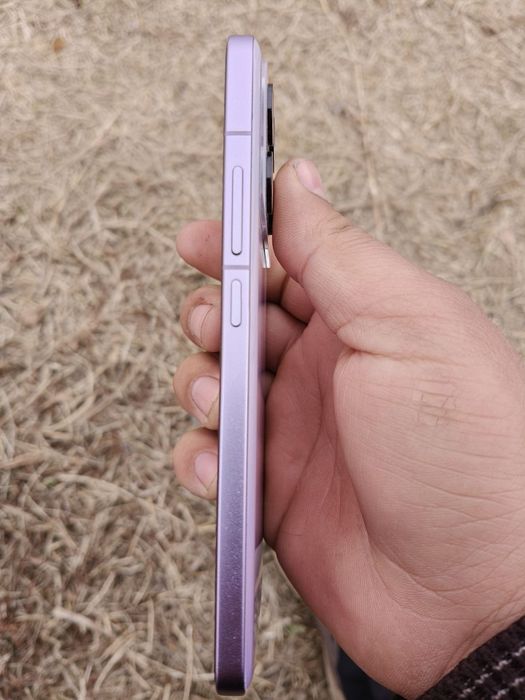 Redmi k70 12/256gb