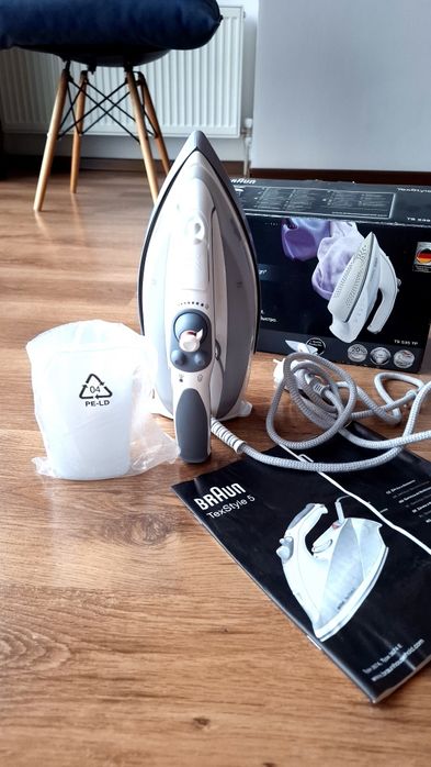 Утюг Braun TexStyle 5 в полном комплекте