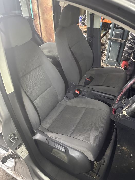 Scaune fata vw touran 2008