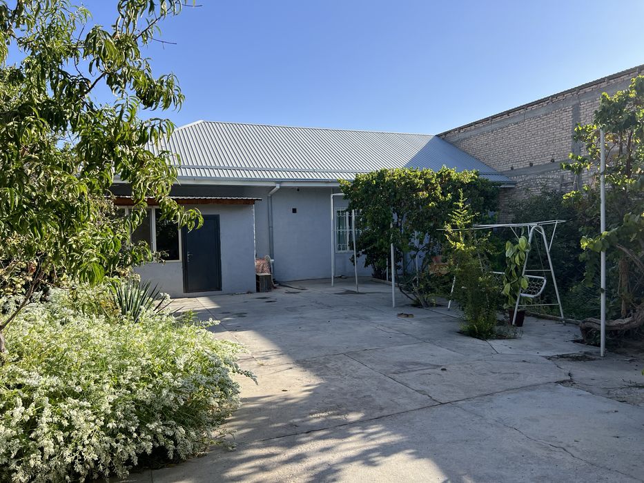 ховли сотилади  ваенгарадок  6. соток  бакавой. 2. корпус