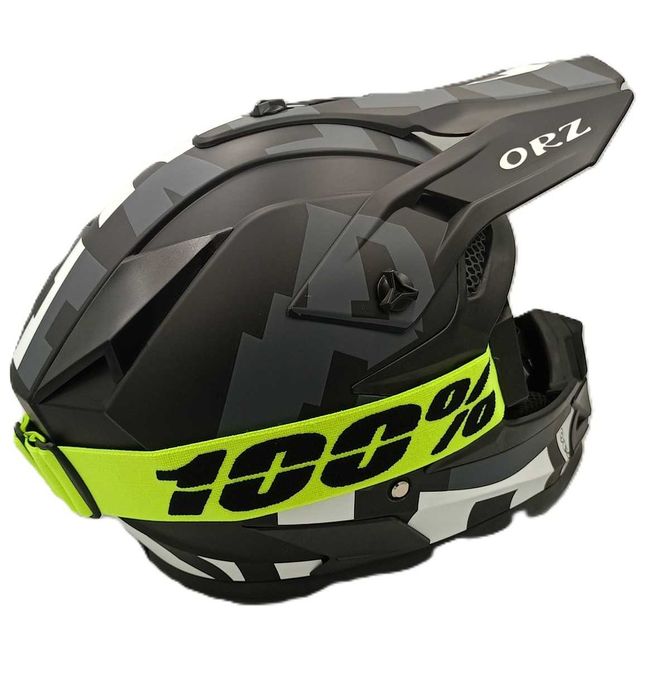 Детско юношеска кросова каска с очила комплект