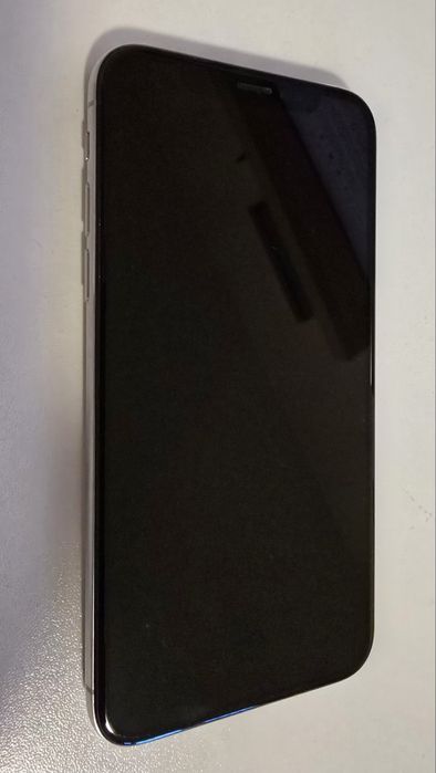iPhone X 256 GB бял