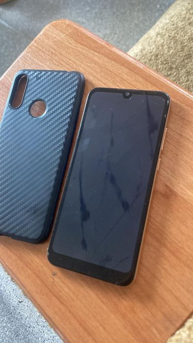 Продам Huawei Y6