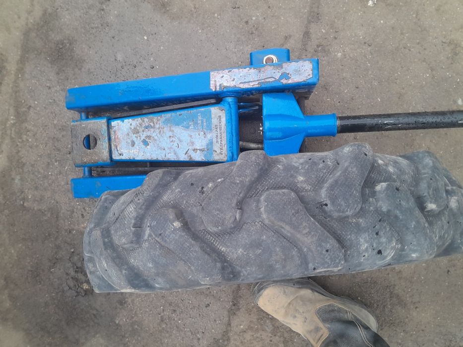 Буу шина на мото блок