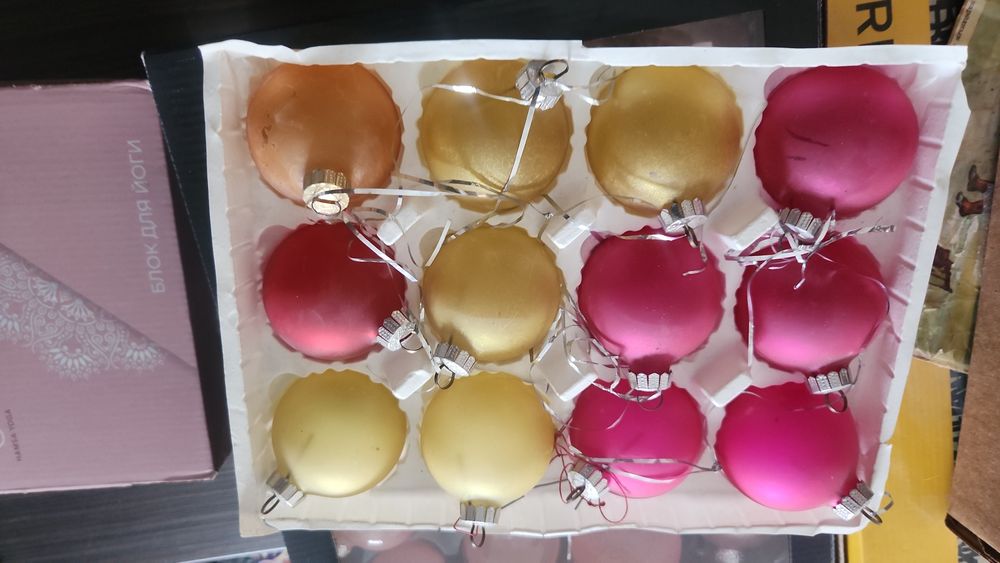 Новогодние игрушки