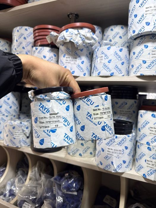 Сальник манжет колечка