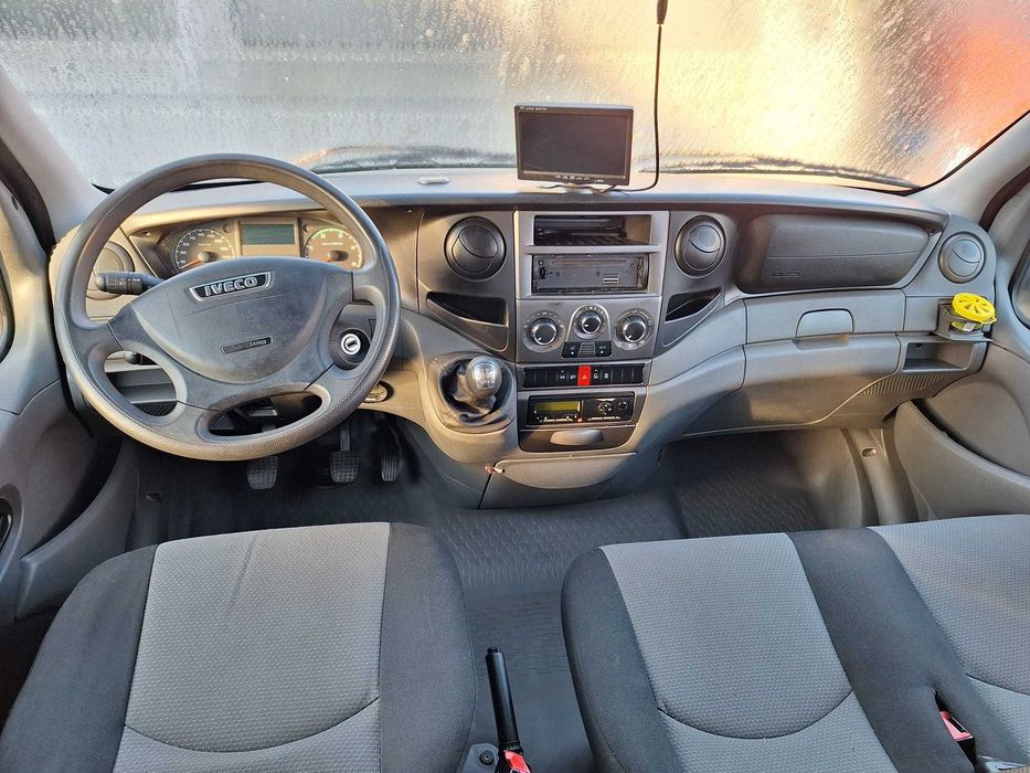 Autorulota Iveco Daily, omologat M1, 3 locuri