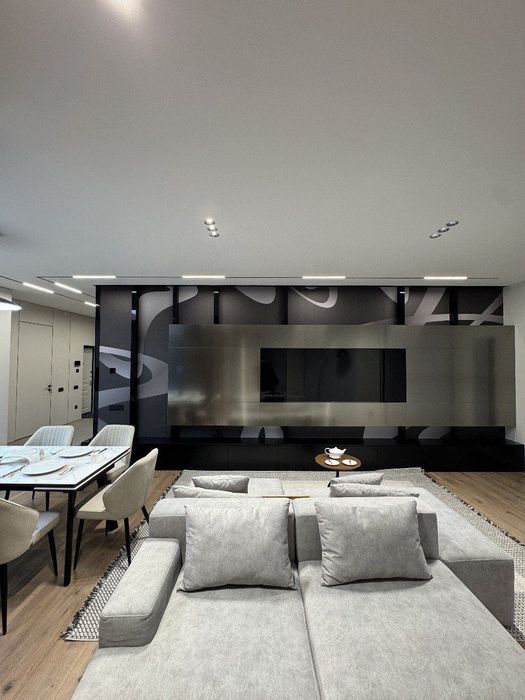 Uzbegim Продается 3 комнатная квартира ремонт ул.Бобура Аэропорт