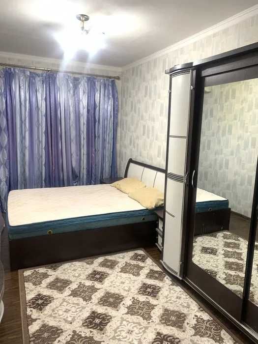 СОТИЛАДИ ПРОДАЁТСЯ СРОЧНО. Янгихаёт 8-худуд 2 хонали. 2/2/7 - 66кв/м