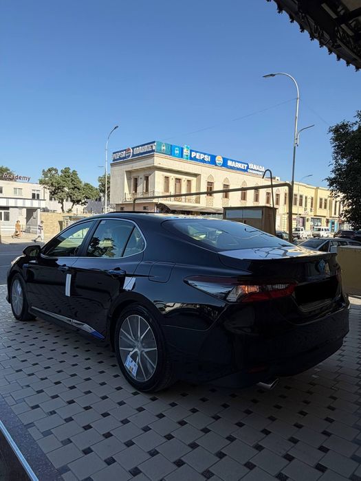 Tayota Camry hybrid 2.5 Mator