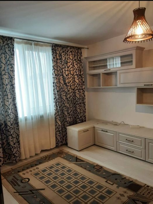 Închiriez apartament 2 camere
