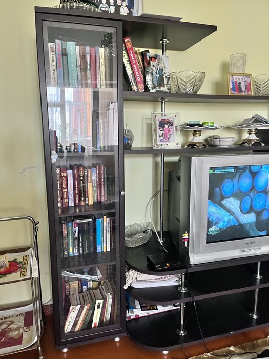 Продаётся стенка гостиная