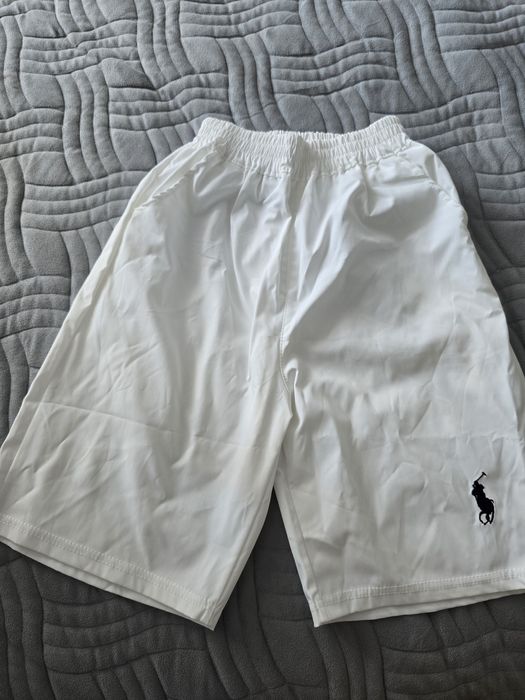 Продам подростковые шорты