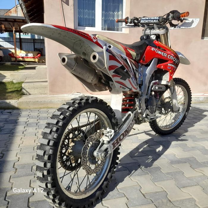 Vând honda crf 250