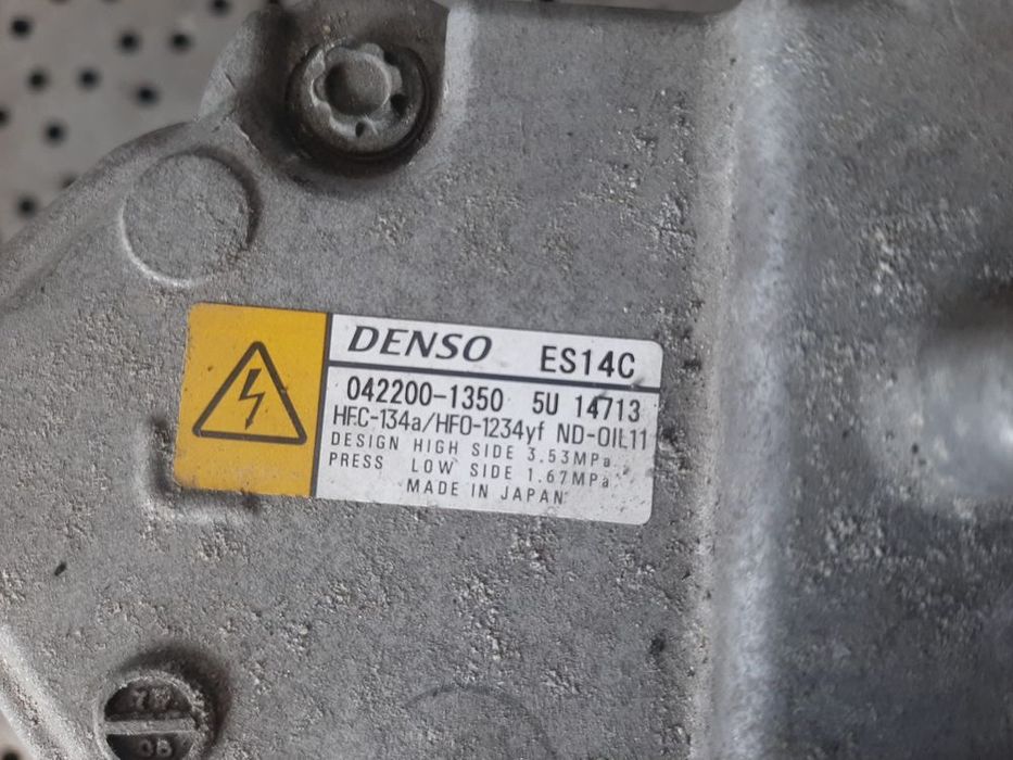 compresor clima ac  cu mufa defecta  x1n2 1.5 b toyota yaris 3 hybrid p92 2017 042200-1350