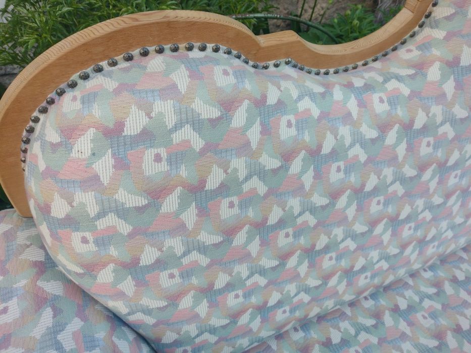 Canapea extensibila din lemn masiv