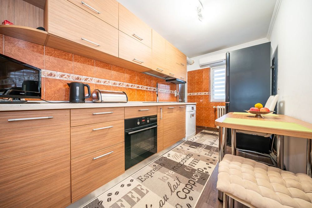 Apartament 3 camere, renovat, Bulevardul Unirii-Central