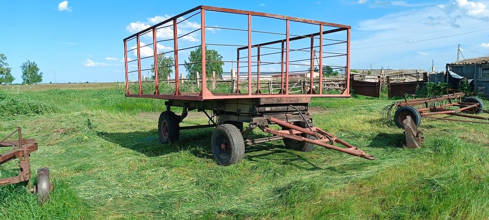 Продам трактор с оборудованием