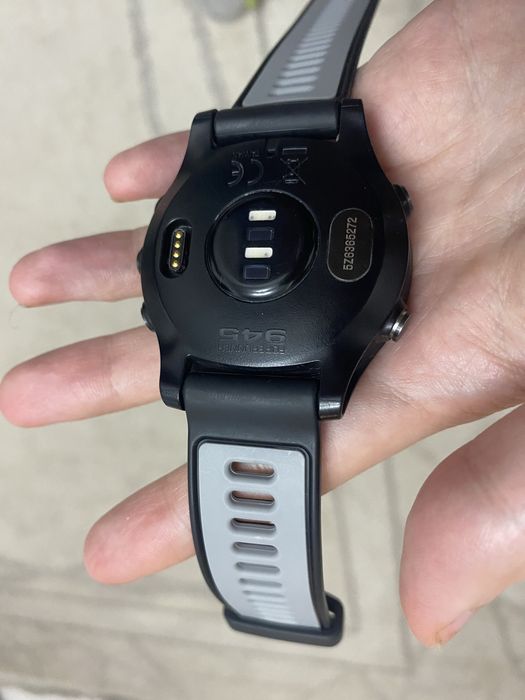Продам Garmin Forerunner 945