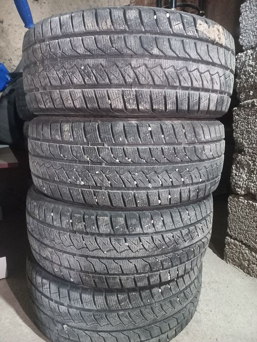 Зимние шины 205/55/16