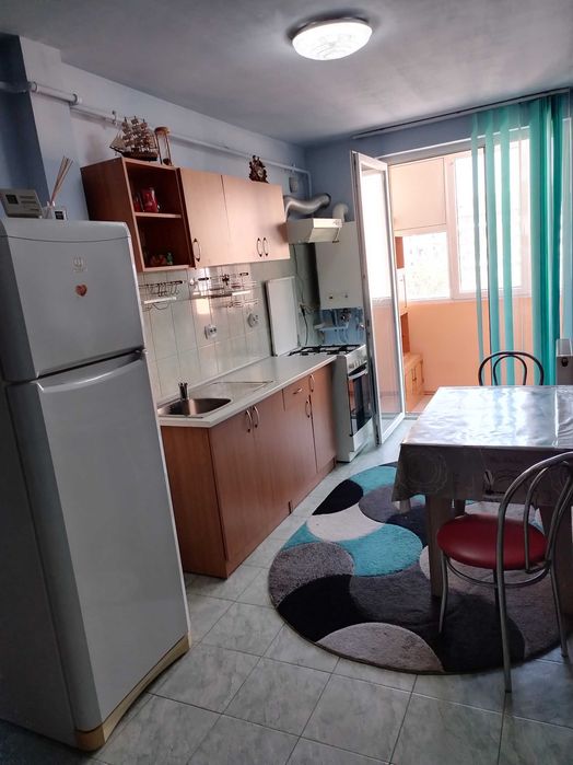 Apartament o cameră de închiriat în Florești
