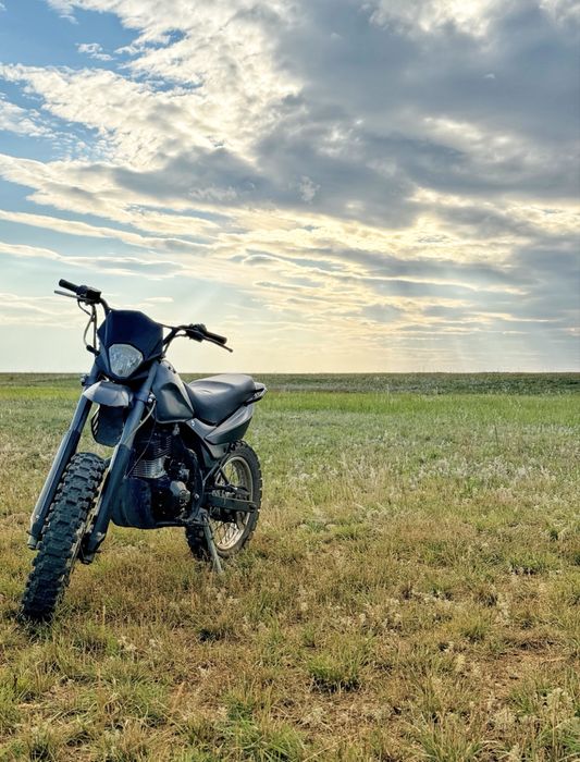 Продам эндуро 250куб в хорошем состояние