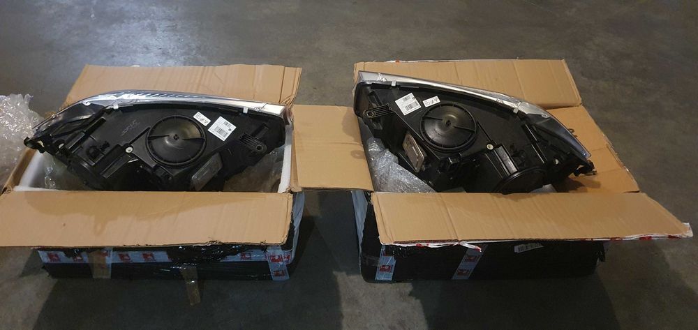 Фарове ляв и десен фар за BMW X5 X6 F15 F16 БМВ х5 х6 адаптивен