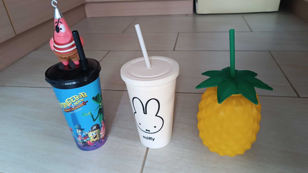 чаша за път къмпинг термос със сламка spongebob squarepants Спонджбоб квадратни гащи Miffy ананас