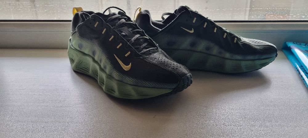 Кроссовки Nike Ava Rover