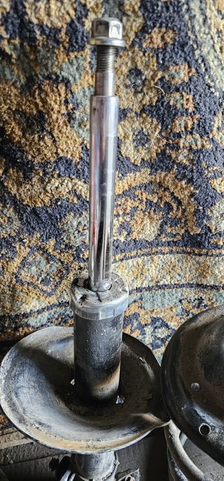 Амортизаторы Subaru Forester SH 2008г