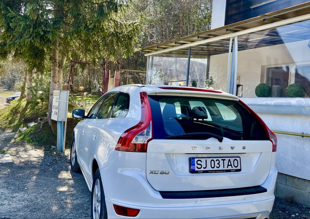 Volvo XC60,Ireprosabila!!R design,2013,2.0,163cp