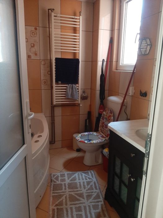 Apartament cu 2 camere de închiriat- Oradea